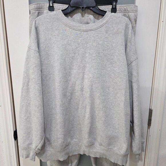 Universal Thread Tops - Universal Thread Women’s Lounge Set XXL – Ash Grey Crewneck & Sweatpants